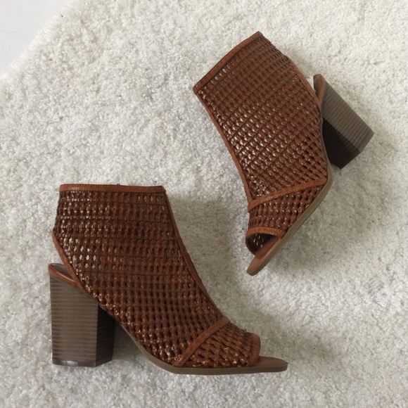 indigo rd Shoes - NWT Indigo Rd Block Heels